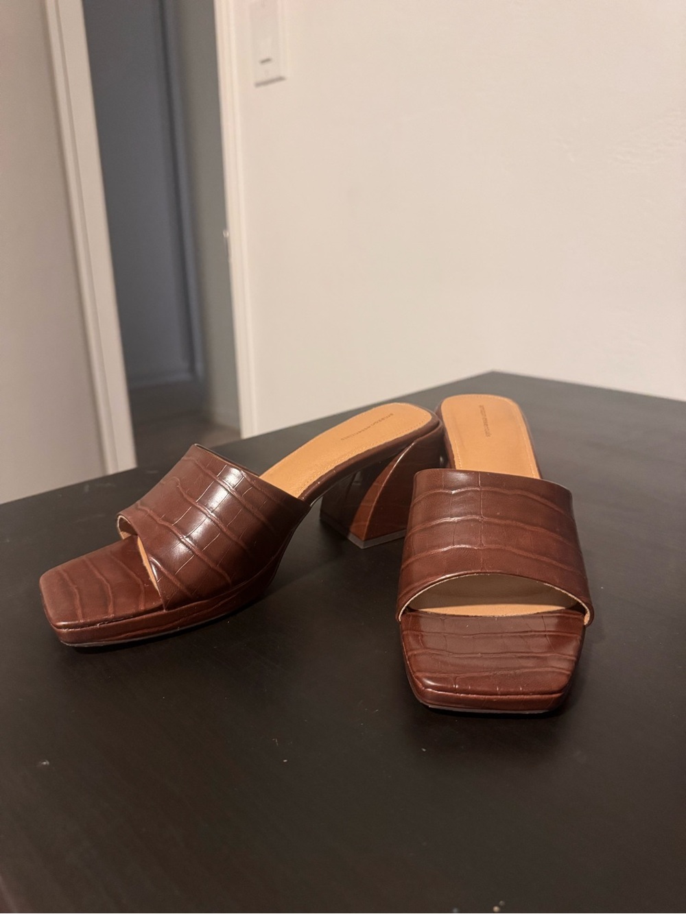 Brown crocodile open toe sandals